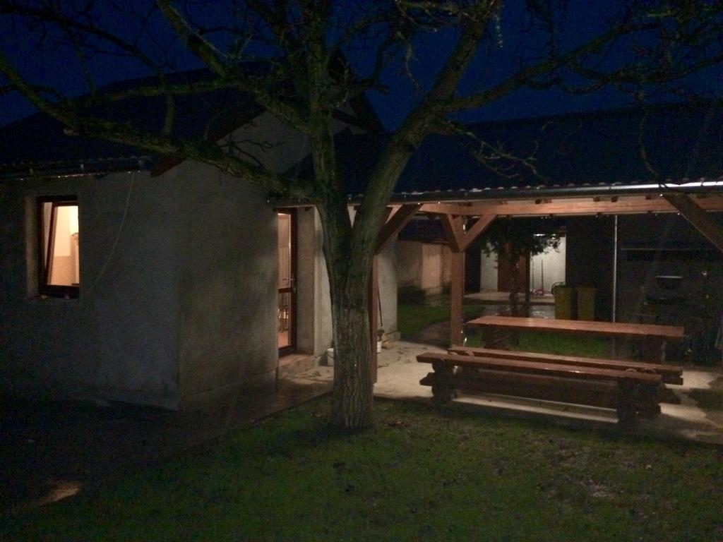 ホテル Bereg-Travel エクステリア 写真